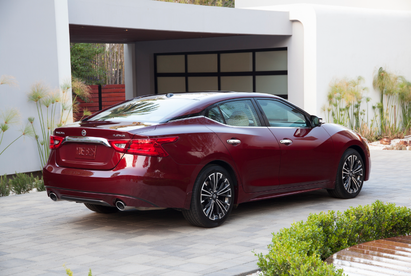 Illustration for article titled Nissan Maxima: Jalopnik's Buyer's Guide